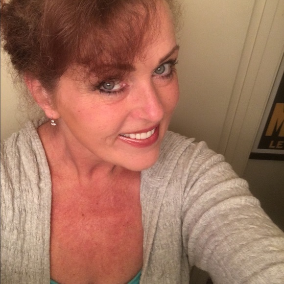 COPY - 5โญ๏ธ fast shipping Posh ambassador Raytchell - Picture 2 of 15